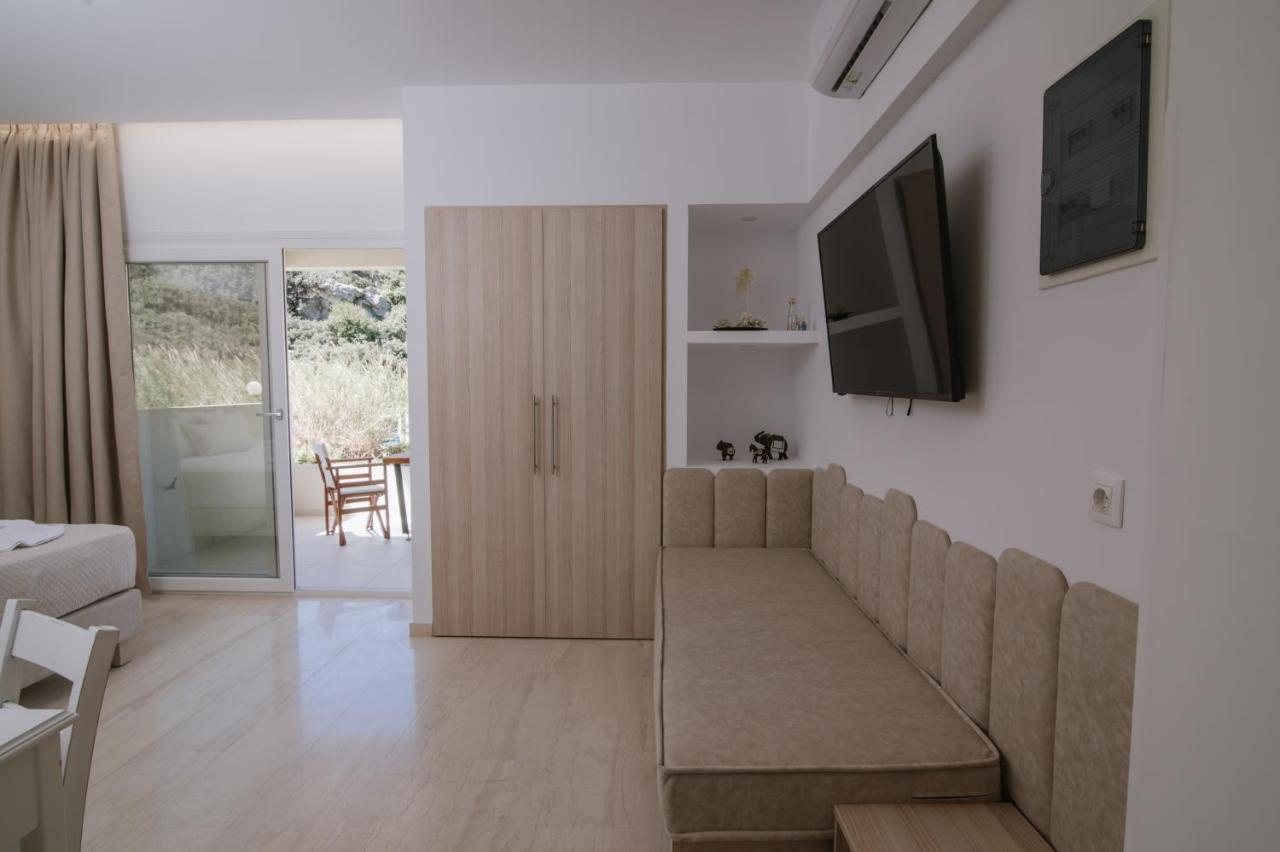 Dora Apartments Agia Pelagia  Exterior photo
