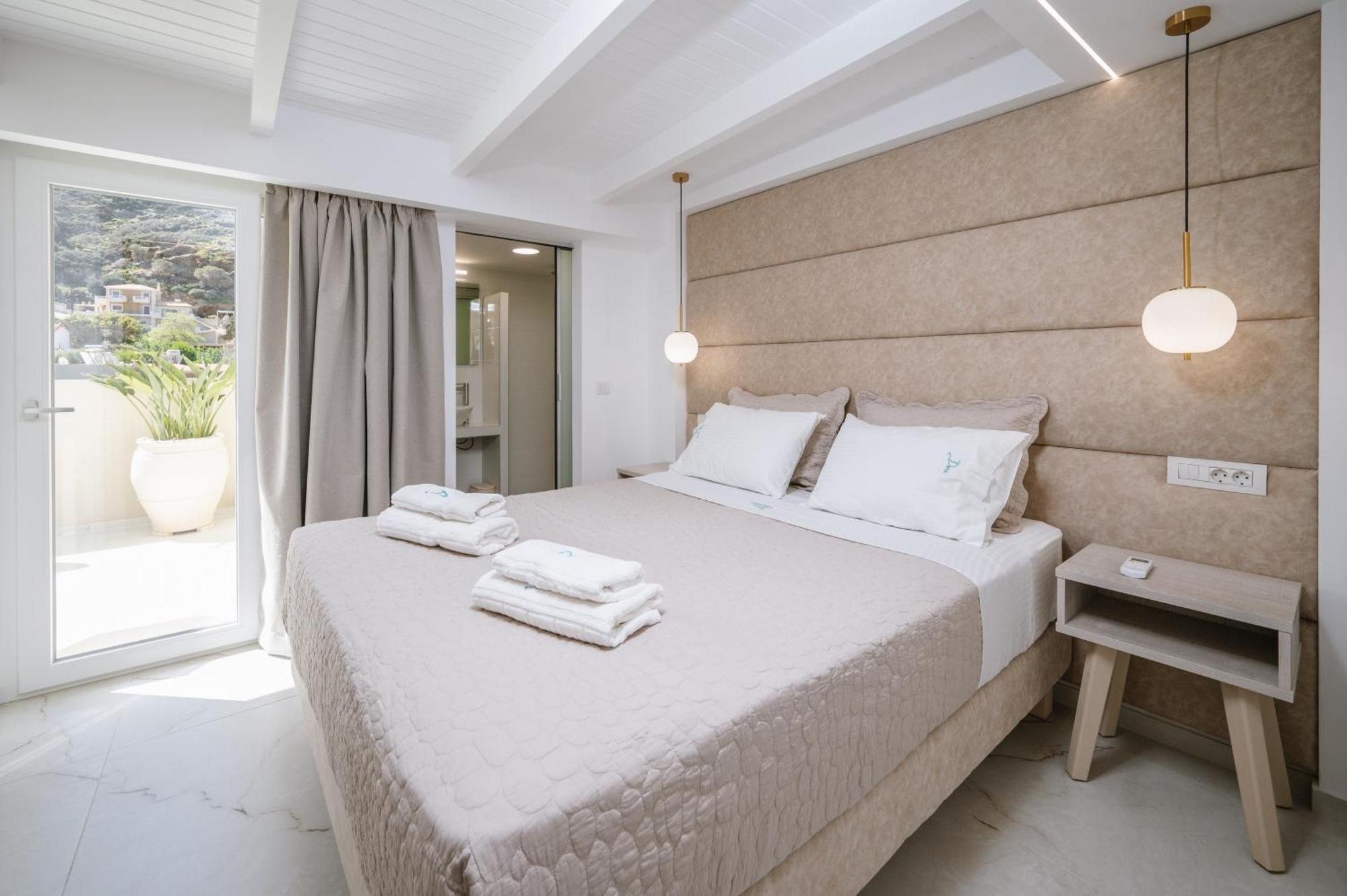 Dora Apartments Agia Pelagia  Exterior photo